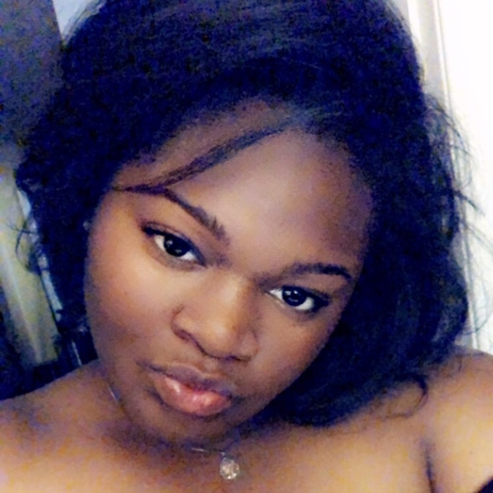 Meet your Posher, Crystal